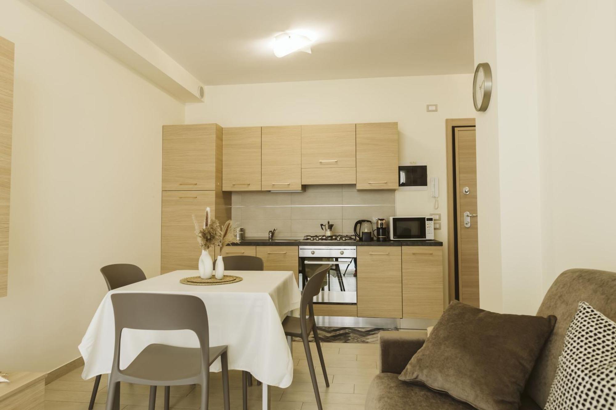 Residenze Roscioli Aparthotel Roseto Degli Abruzzi Ngoại thất bức ảnh
