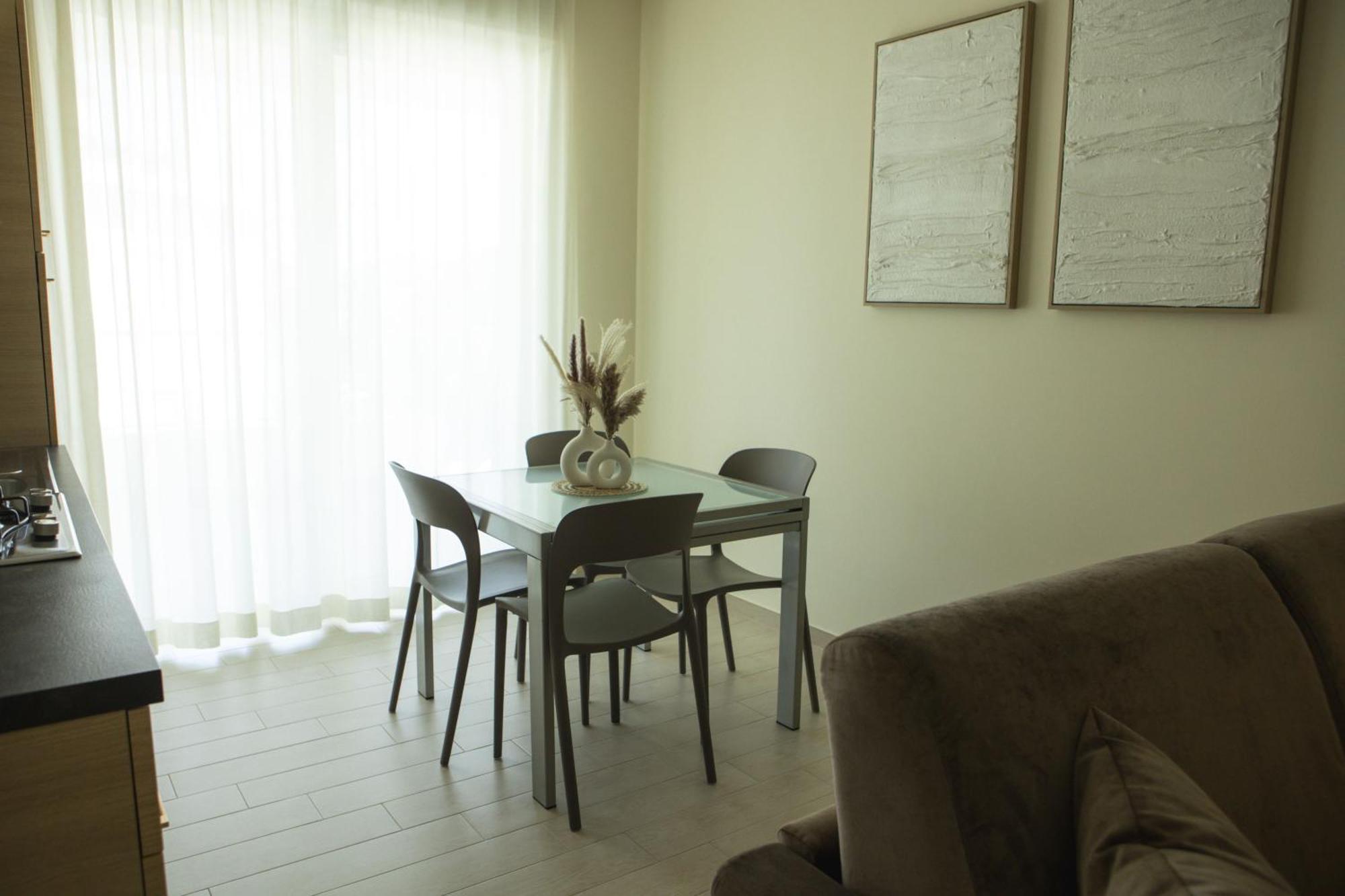 Residenze Roscioli Aparthotel Roseto Degli Abruzzi Ngoại thất bức ảnh