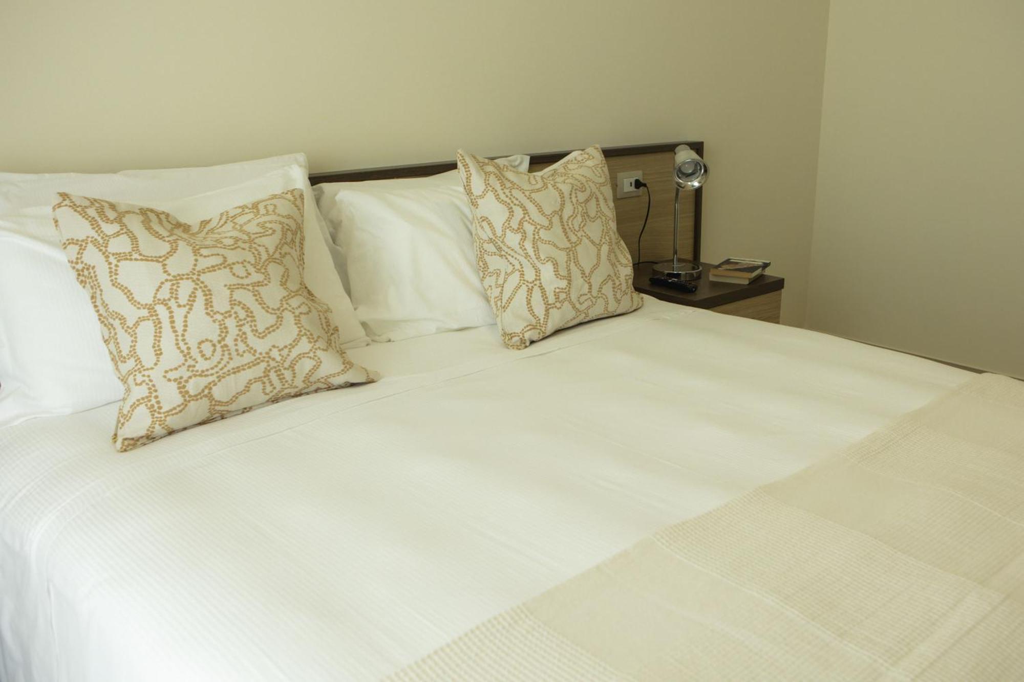 Residenze Roscioli Aparthotel Roseto Degli Abruzzi Ngoại thất bức ảnh